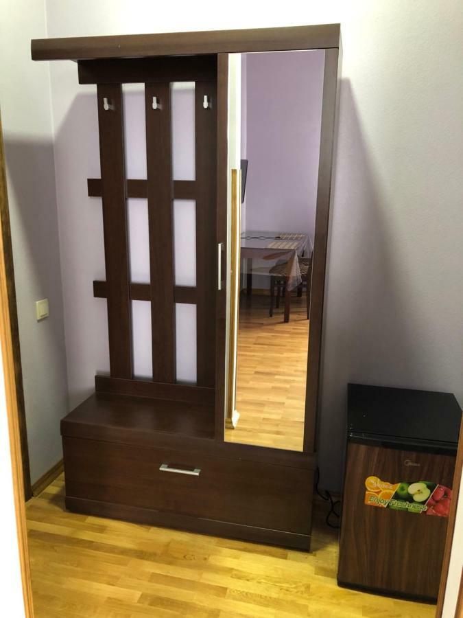 Hotel Гостевой Дом Лора Gagra Esterno foto